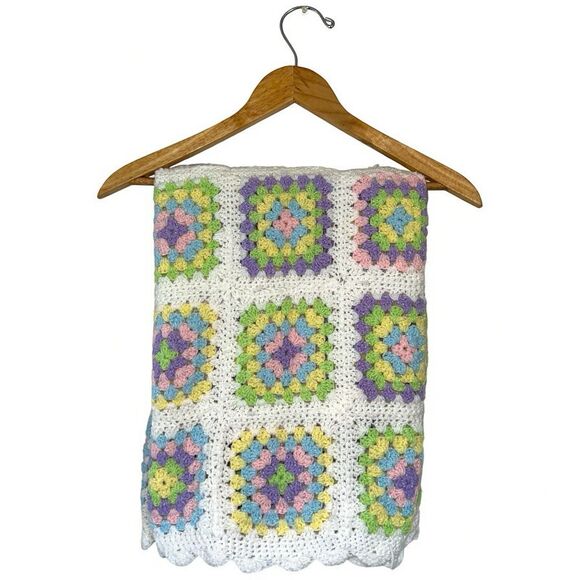 Handmade Crochet Baby Blanket Unisex Pastel Cottagecore Vintage Nursery Swiftie - Picture 5 of 16